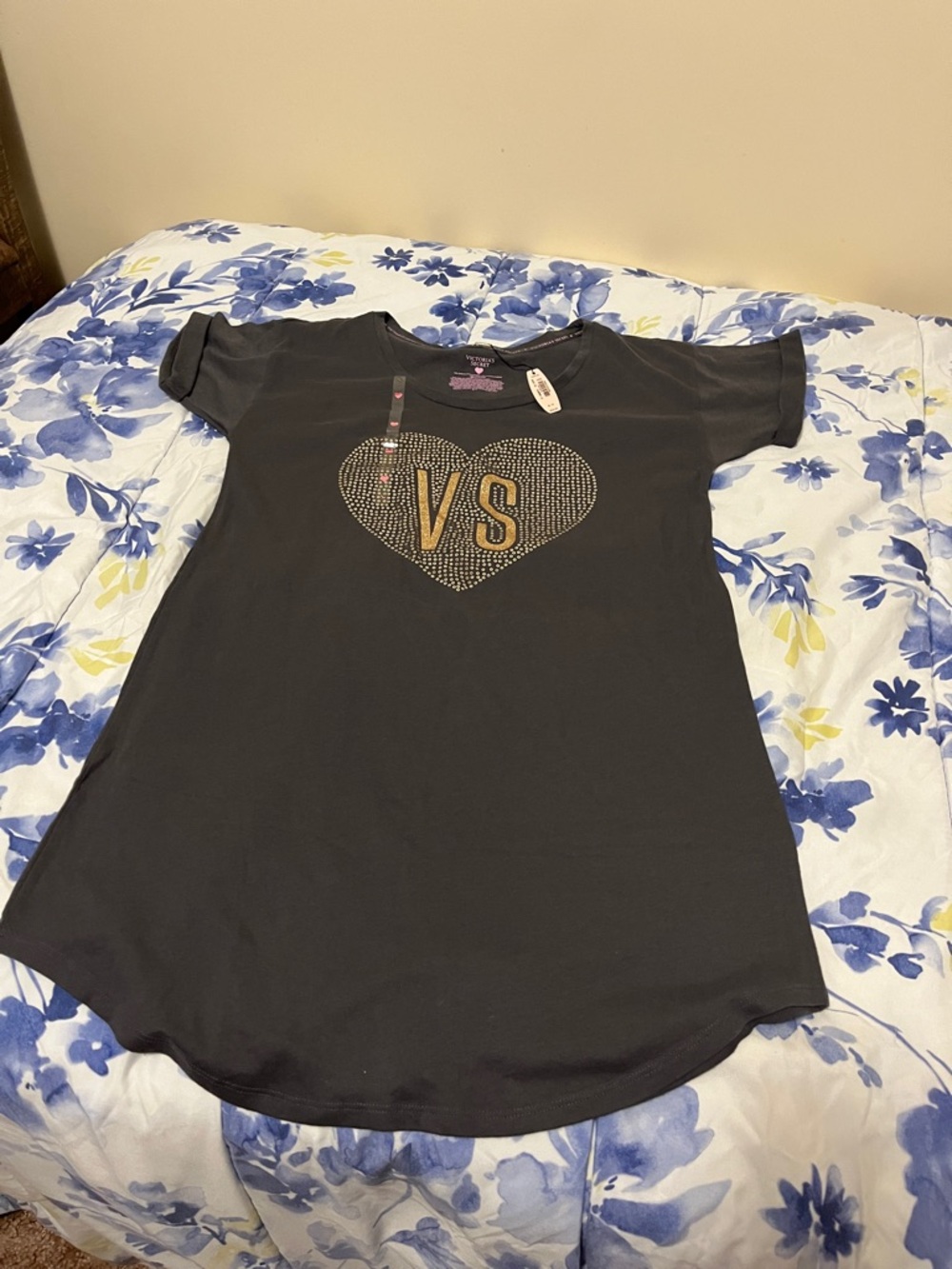 Victoria's Secret Black Short Sleeve Sleep Tee with Gold VS Heart